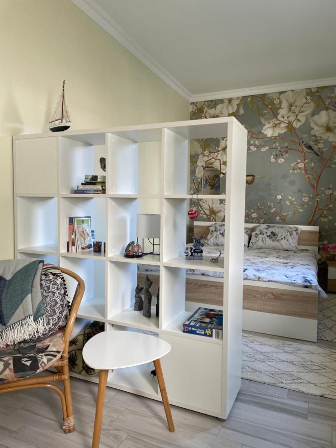Flower House In The City Center! Prishtinë Ngoại thất bức ảnh